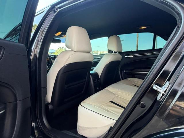 2014 Chrysler 300 Uptown Edition