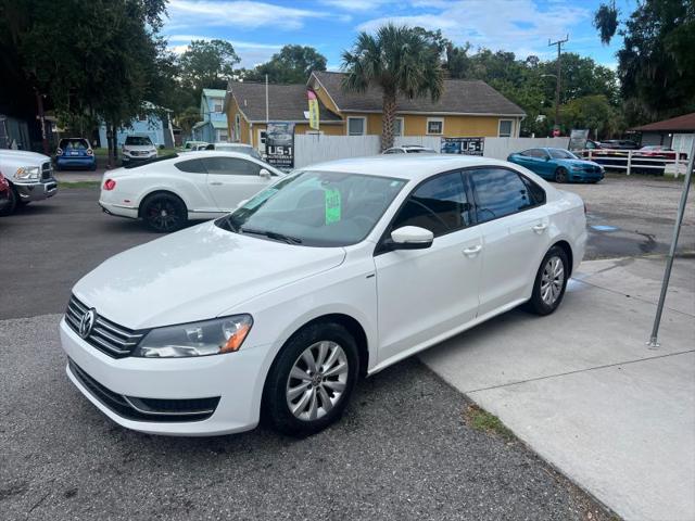2013 Volkswagen Passat 2.5L Wolfsburg Edition for sale in Bunnell, FL