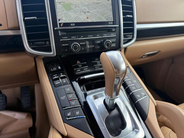 2016 Porsche Cayenne Base