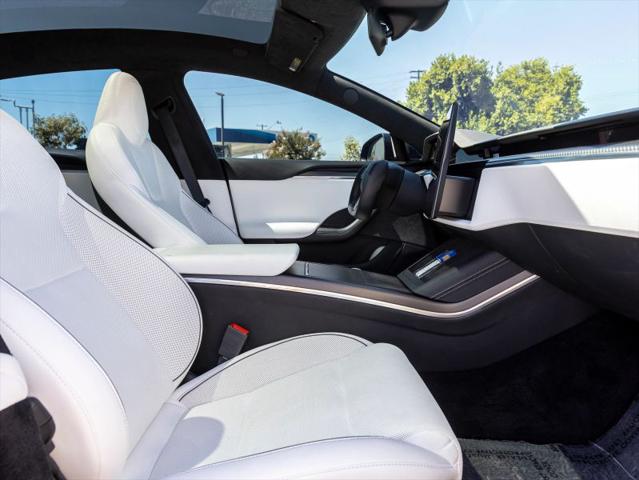 2023 Tesla Model S Plaid Tri Motor All-Wheel Drive