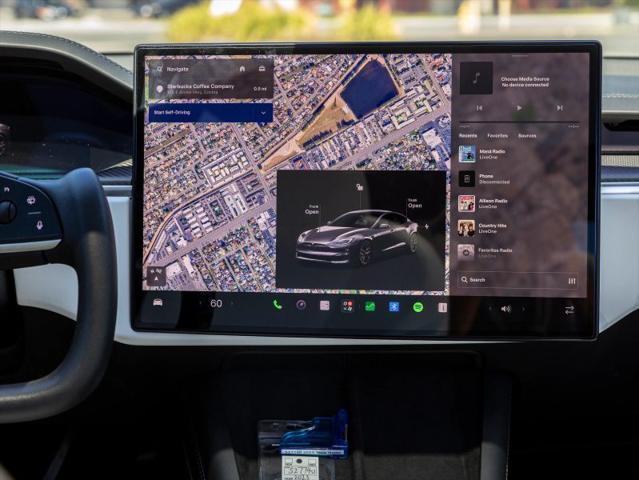 2023 Tesla Model S Plaid Tri Motor All-Wheel Drive