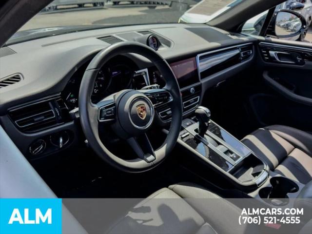 2025 Porsche Macan T