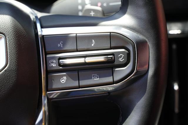 2024 GMC Acadia Elevation