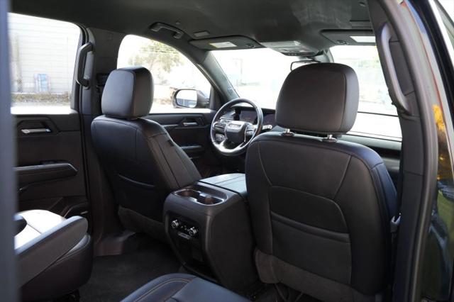 2024 GMC Acadia Elevation