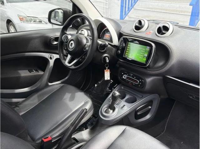 2016 smart fortwo Passion
