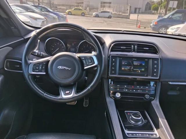 2017 Jaguar F-PACE S