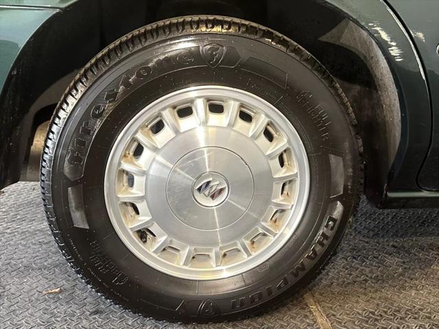 2004 Buick Century Base