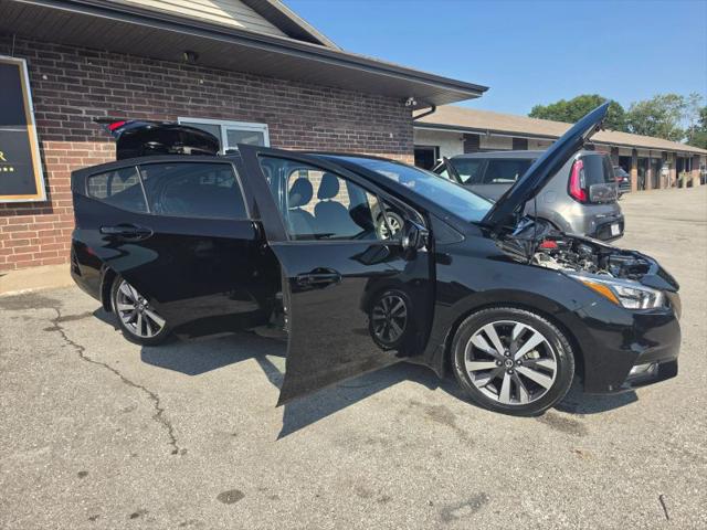 2020 Nissan Versa SR Xtronic CVT