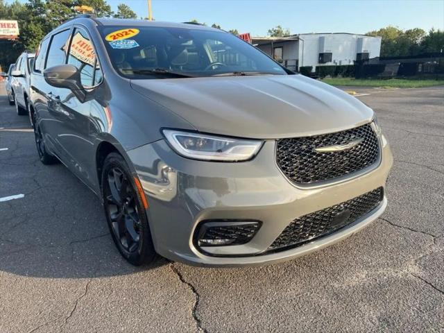 2021 Chrysler Pacifica Touring L