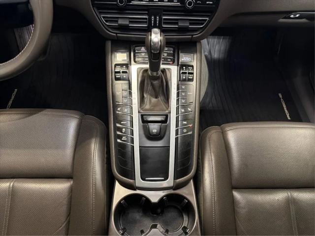 2021 Porsche Macan Base