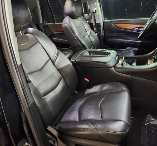 2016 Cadillac Escalade Standard