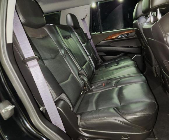 2016 Cadillac Escalade Standard