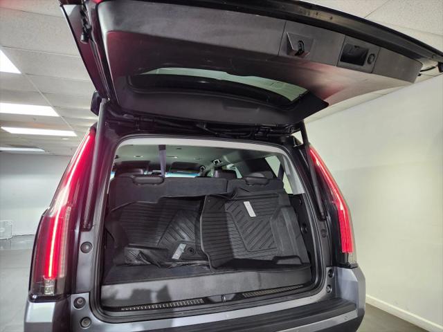 2016 Cadillac Escalade Standard
