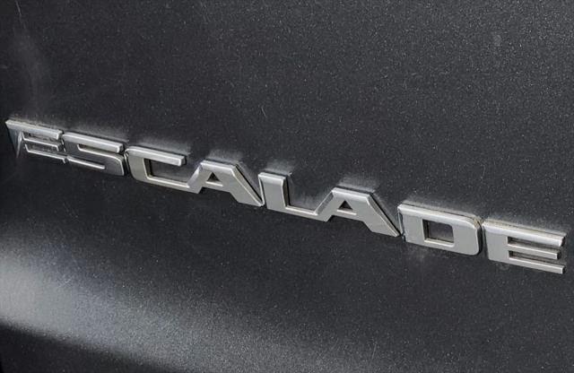 2016 Cadillac Escalade Standard