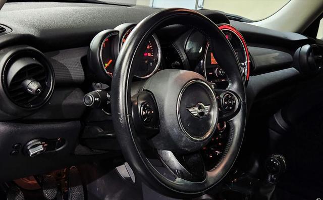 2014 MINI Hardtop Cooper
