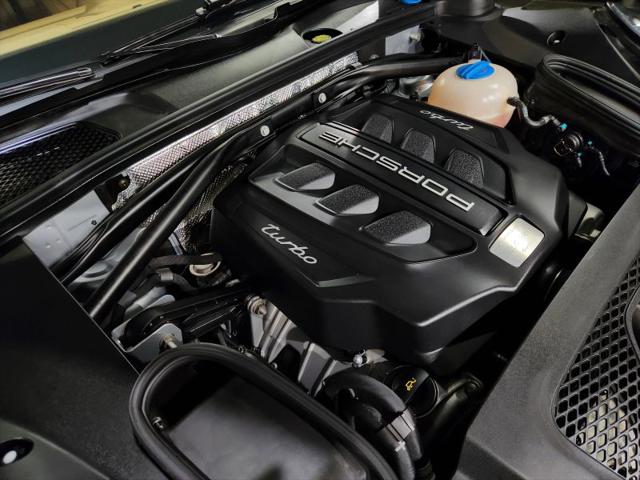 2015 Porsche Macan Turbo