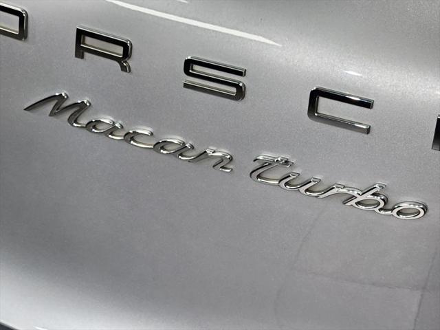2015 Porsche Macan Turbo