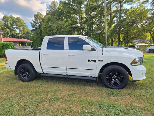 2017 Ram 1500 Night Crew Cab 4x4 57 Box