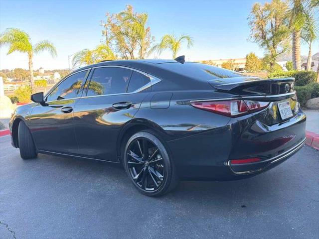 2024 Lexus ES 300h F SPORT Handling