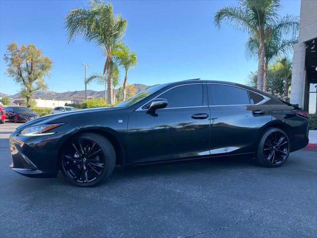 2024 Lexus ES 300h F SPORT Handling