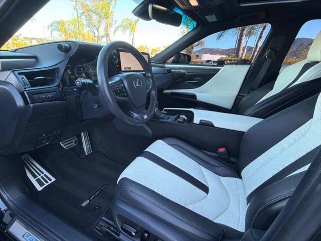 2024 Lexus ES 300h F SPORT Handling
