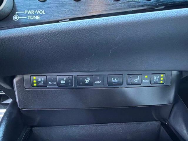 2024 Lexus ES 300h F SPORT Handling