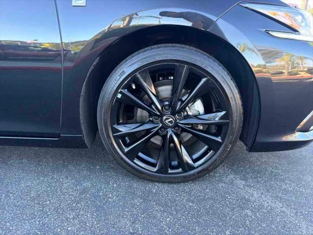2024 Lexus ES 300h F SPORT Handling