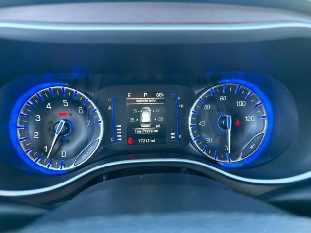 2022 Chrysler Voyager LX