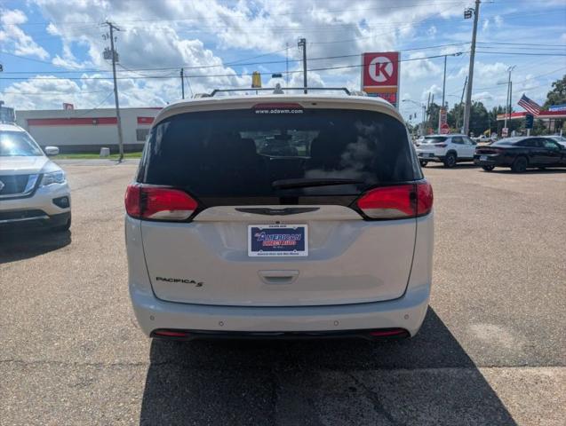 2020 Chrysler Pacifica Touring L Plus