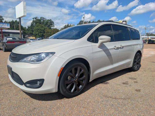 2020 Chrysler Pacifica Touring L Plus