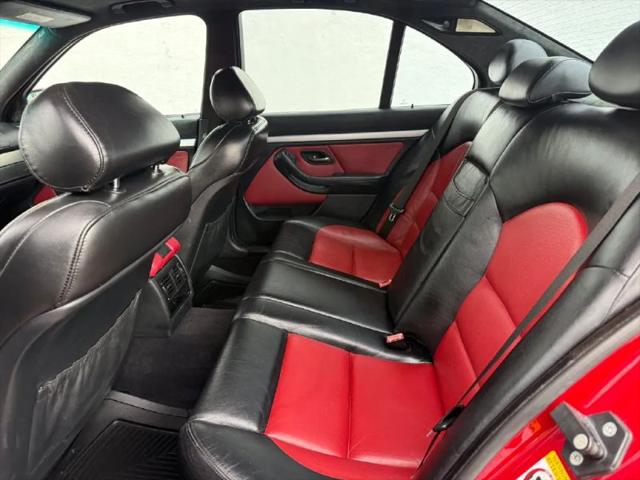 2000 BMW M5 Base