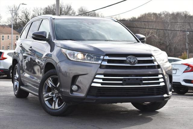 2018 Toyota Highlander Limited Platinum for sale in Kansas City, MO