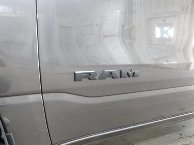 2024 Ram 1500 Big Horn Crew Cab 4x4 64 Box