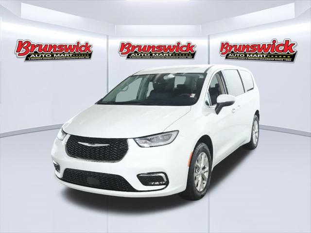2023 Chrysler Pacifica Touring L AWD for sale in Brunswick, OH