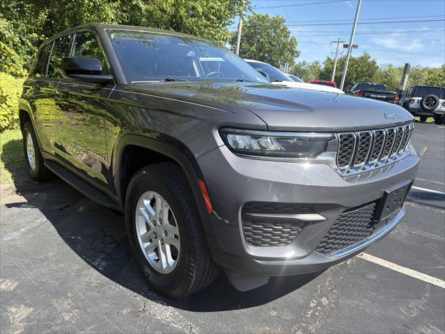 2022 Jeep Grand Cherokee Laredo 4x4