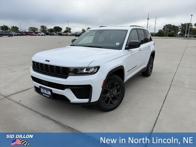 2027 Jeep Grand Cherokee Laredo Altitude for sale in Lincoln, NE
