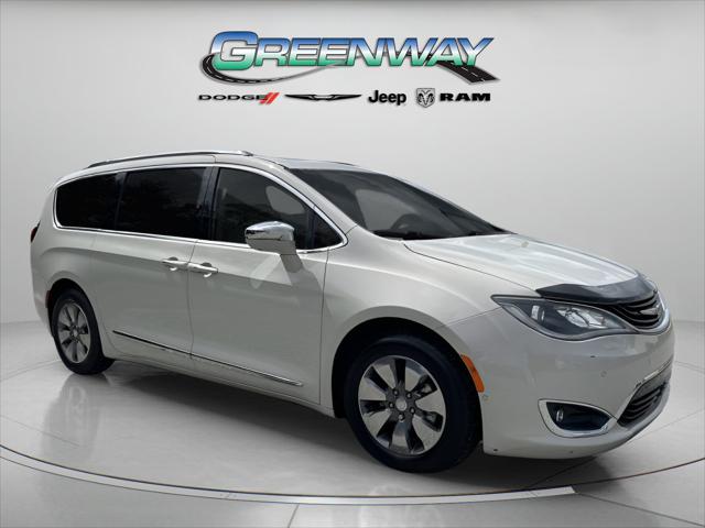 2017 Chrysler Pacifica Hybrid Platinum for sale in Orlando, FL
