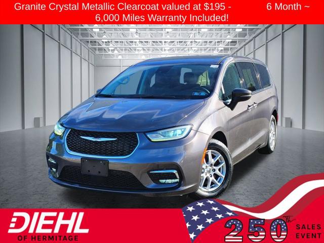 2023 Chrysler Pacifica Touring L for sale in Hermitage, PA