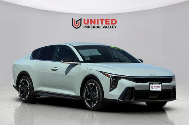 2025 Kia K4 GT-Line