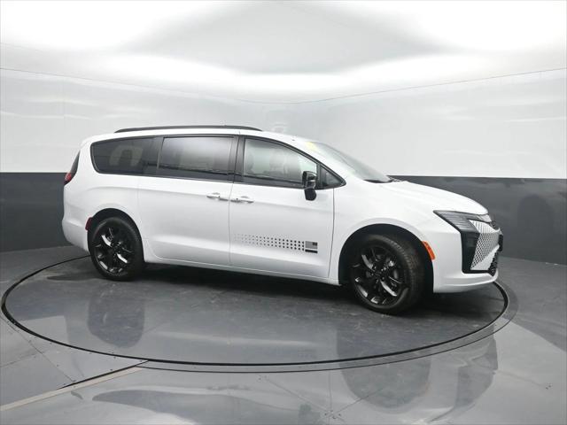 2027 Chrysler Pacifica PACIFICA SELECT AWD 2027 Chrysler Pacifica PACIFICA SELECT AWD