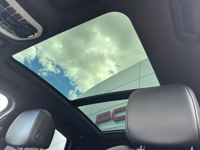 2023 Porsche Macan S