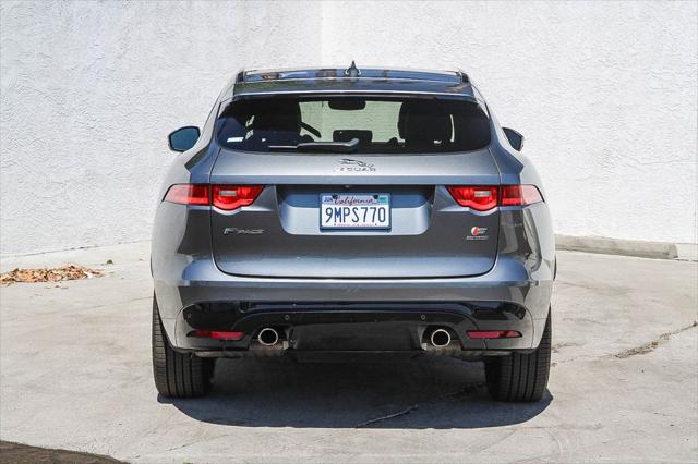 2019 Jaguar F-PACE S