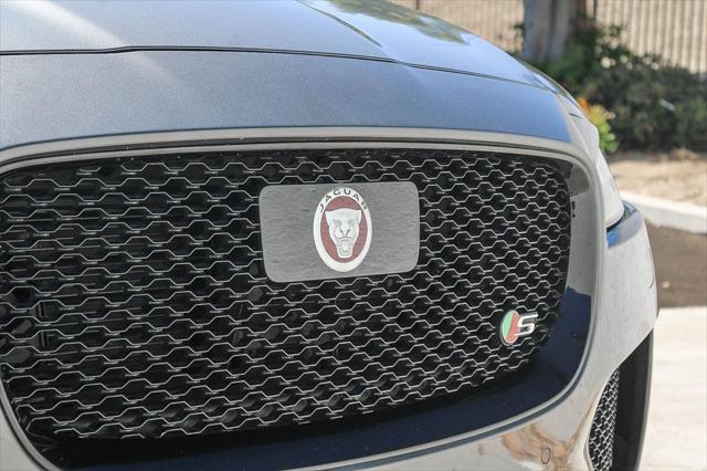 2019 Jaguar F-PACE S
