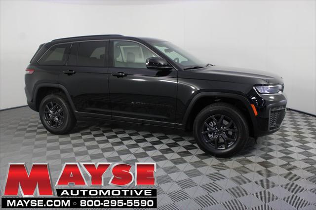 2027 Jeep Grand Cherokee Laredo Altitude for sale in Aurora, MO