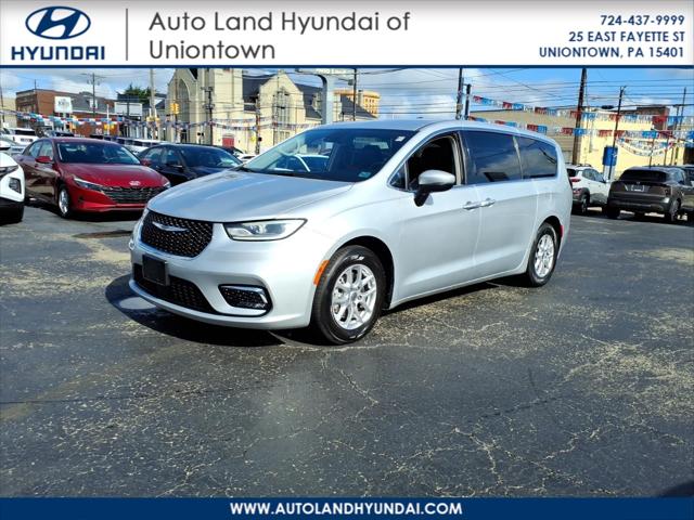 2023 Chrysler Pacifica Touring L for sale in Uniontown, PA