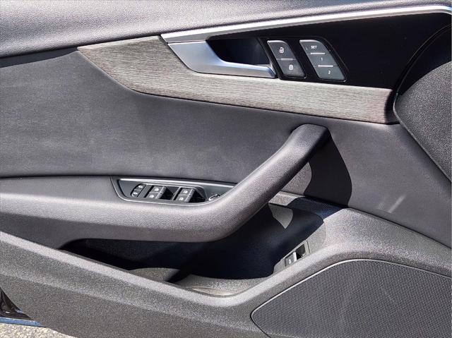 2023 Audi A4 Premium 45 TFSI S line quattro S tronic