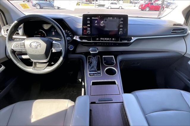 2021 Toyota Sienna XLE
