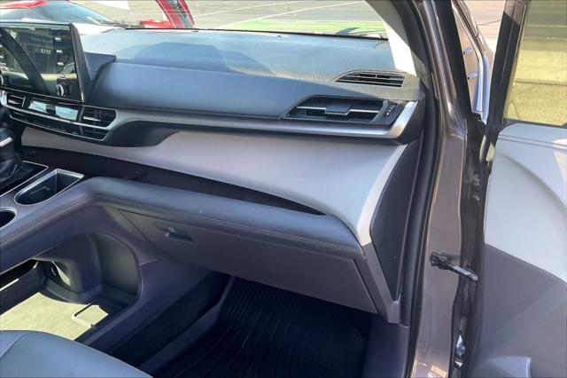 2021 Toyota Sienna XLE