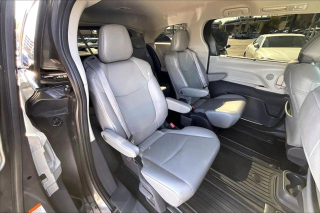 2021 Toyota Sienna XLE