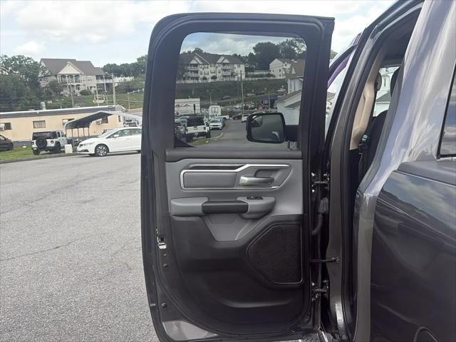 2020 Ram 1500 Big Horn Quad Cab 4x4 64 Box